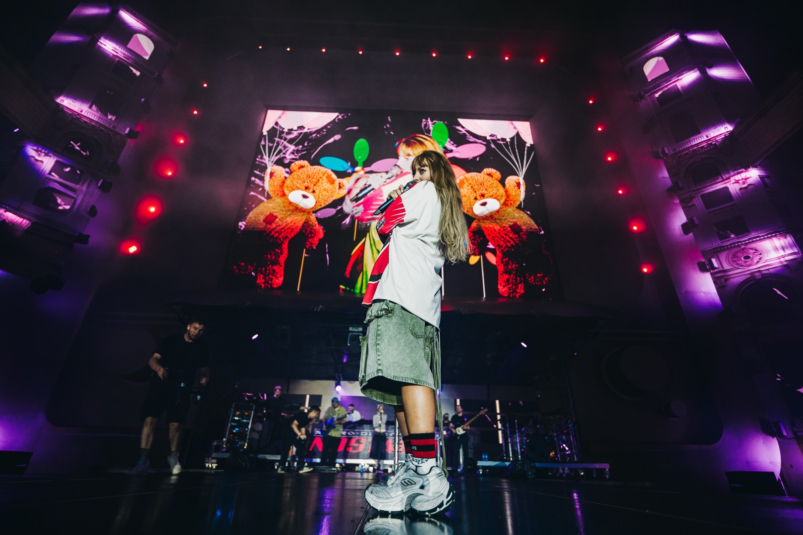 Delia in Bucharest on June 28, 2025 (84ec576d17)
