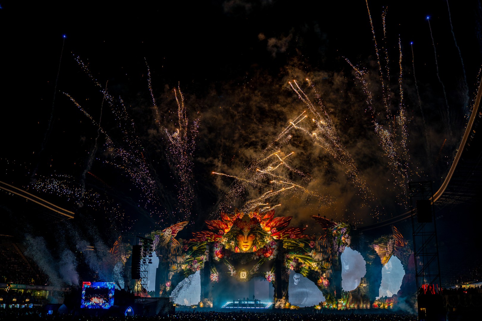 Fireworks in Cluj-Napoca on August 10, 2024 (91a37d8889)