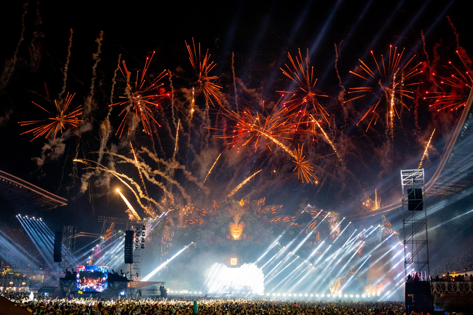 Fireworks in Cluj-Napoca on August 10, 2024 (a604ee930b)