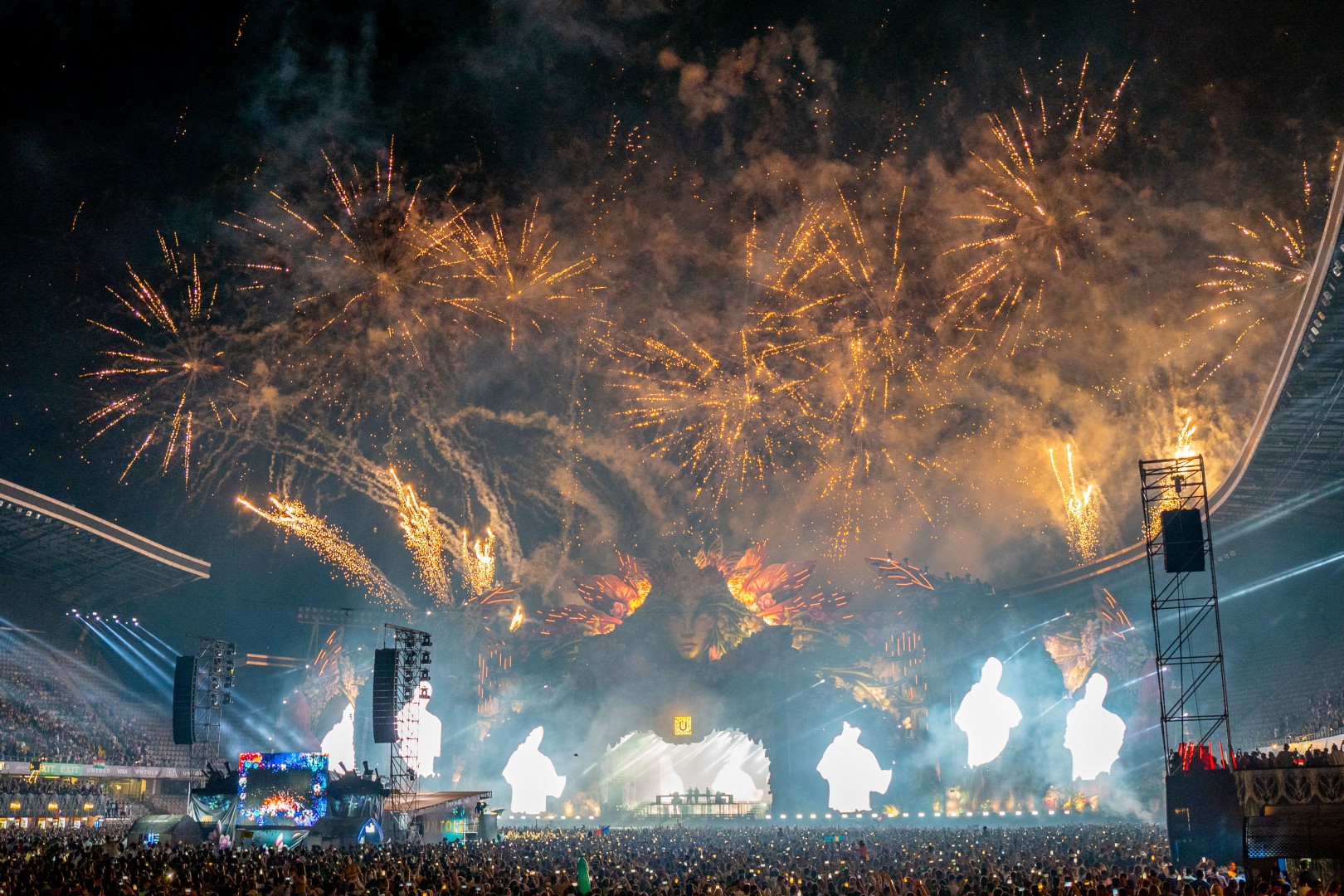 Fireworks in Cluj-Napoca on August 10, 2024 (bc3888b44f)