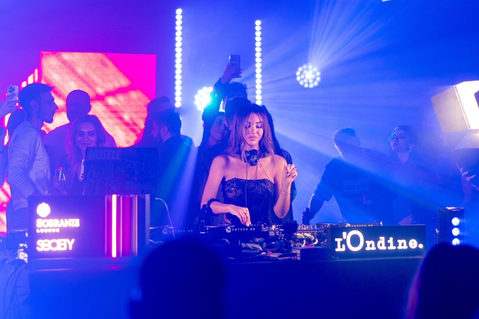 Giada Brince in Bucharest on November 16, 2025 (e4ac02336c)