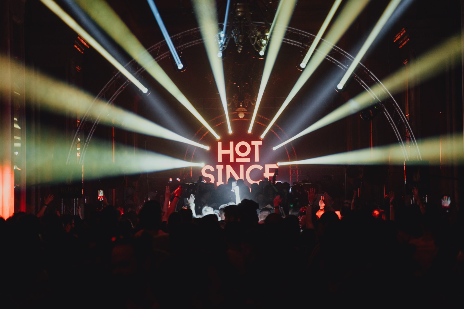 Hot Since 82 in Bucharest on April 19, 2024 (8aaf36e75c)