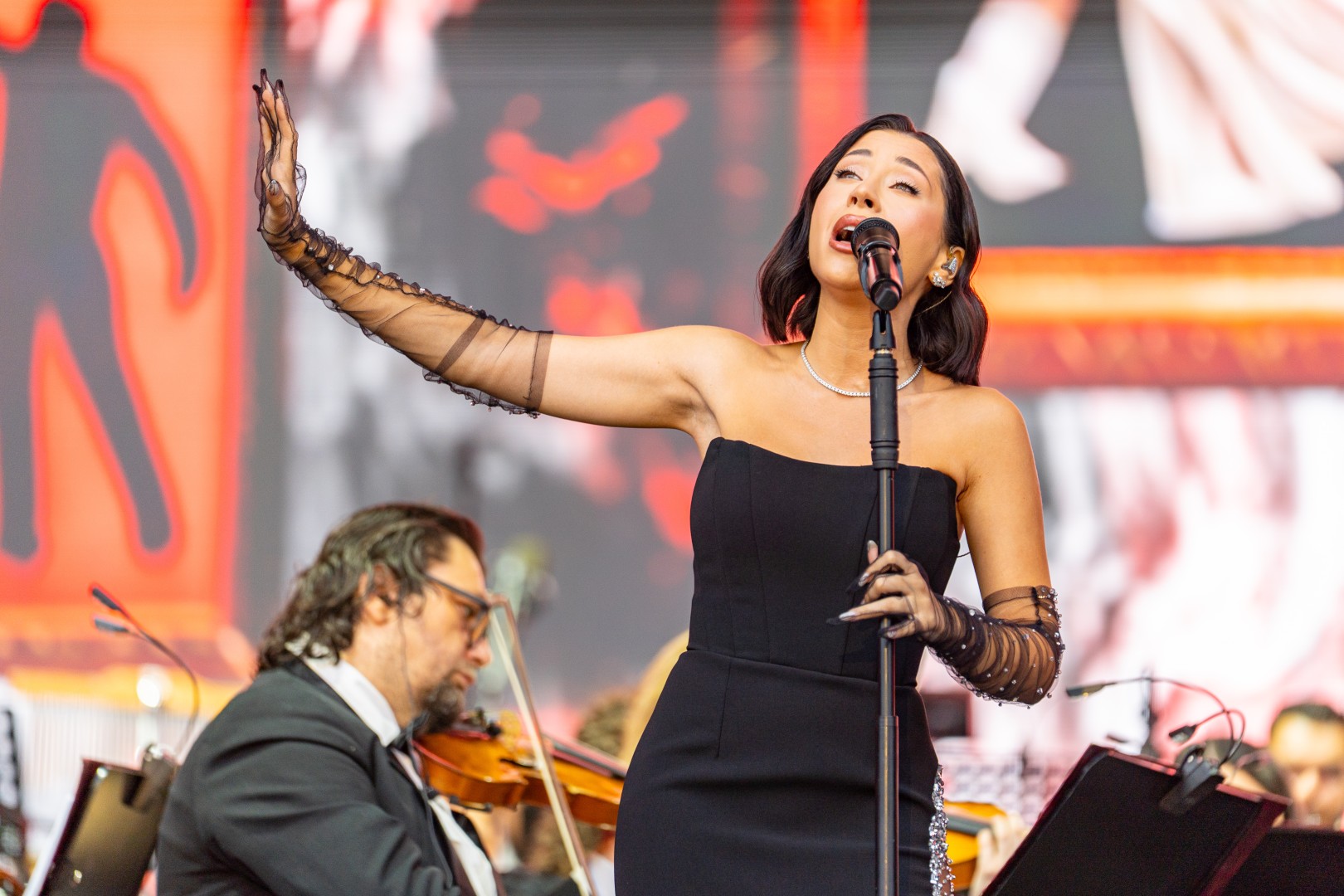 Nicole Cherry in Bucharest on September 12, 2025 (89624cbb89)