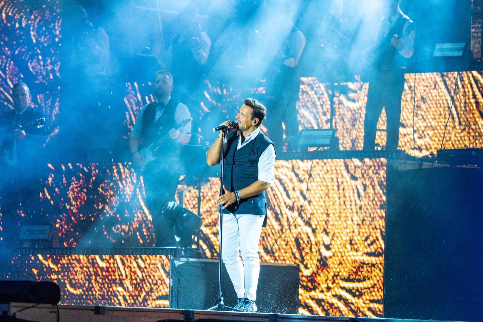Nikos Vertis in Bucharest on September 11, 2025 (551c3e4053)