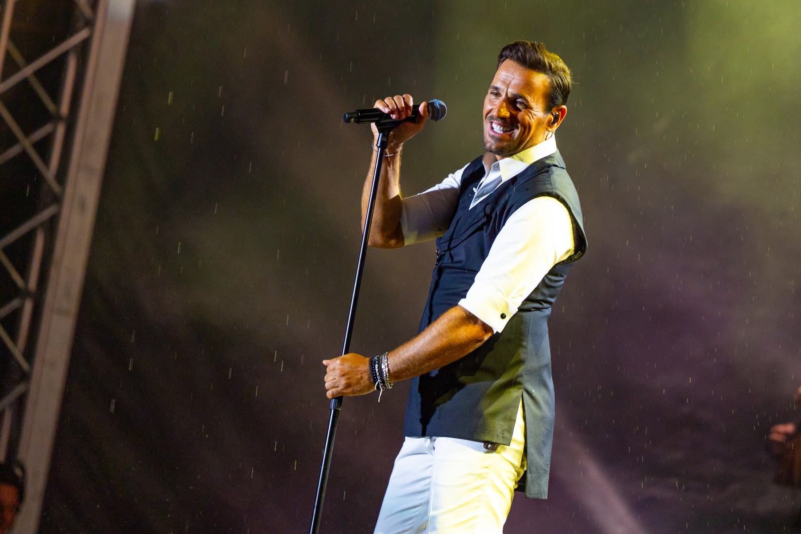 Nikos Vertis in Bucharest on September 11, 2025 (8b0f00b0b1)