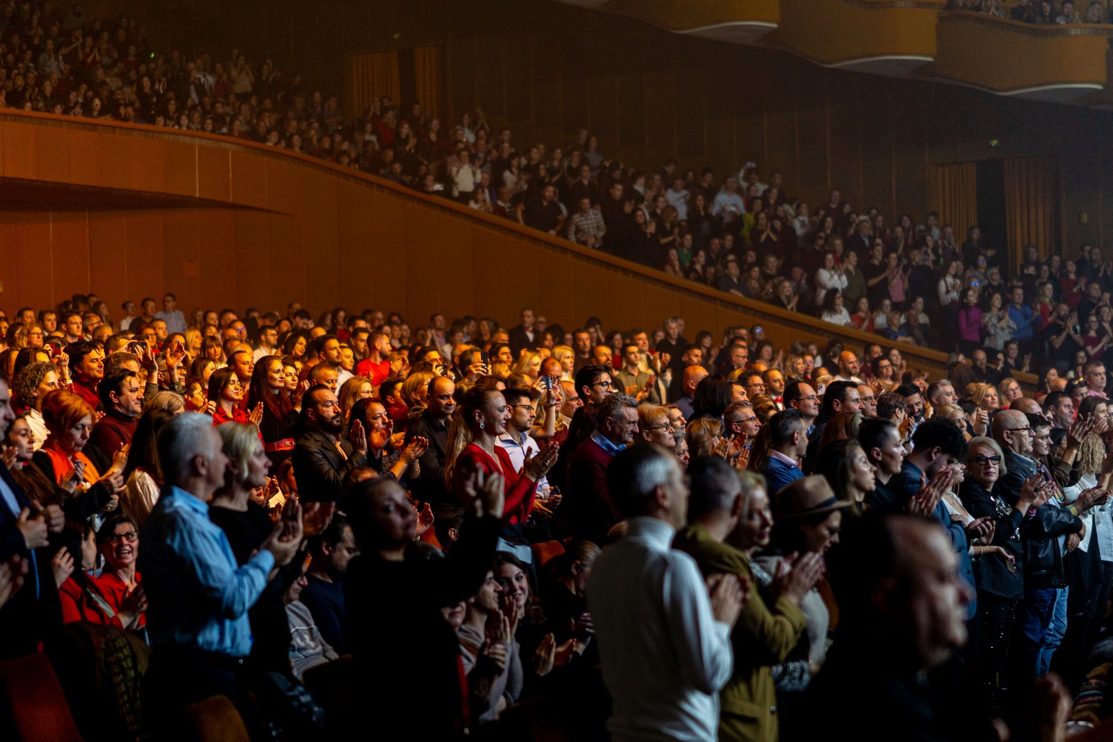 Public in Bucharest on November 11, 2025 (cc47d30873)