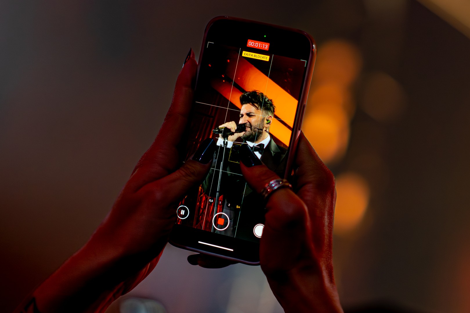 Smiley in Bucharest on October 30, 2025 (086073cd38) Smiley in Bucharest on October 30, 2025 (086073cd38)