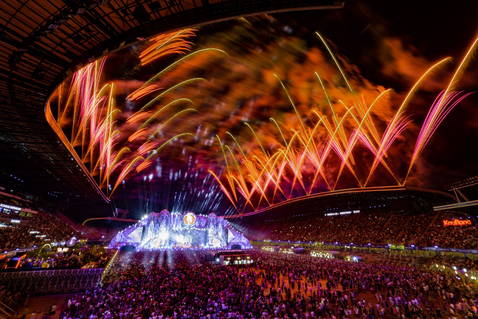 Fireworks at Cluj Arena in Cluj-Napoca on August 8, 2022 (aefe1234e8)