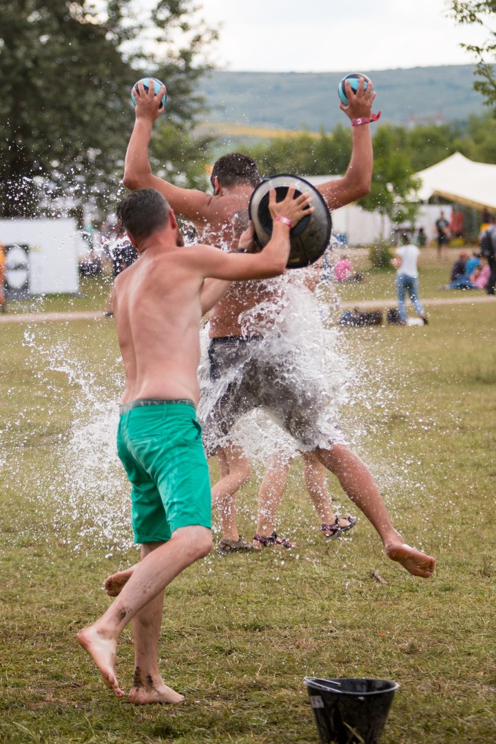 People at Banffy Castle in Bontida on July 16, 2017 (a929a2f3ad)