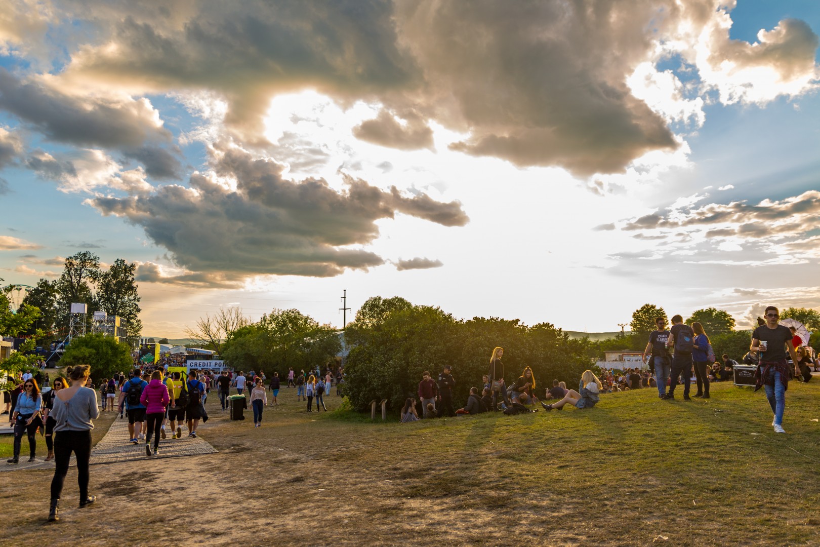 Public at Banffy Castle in Bontida on July 16, 2017 (2776e1c168)