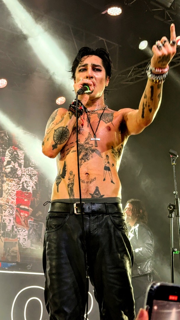 Palaye Royale in Bucharest on November 20, 2024 (db86930a76)