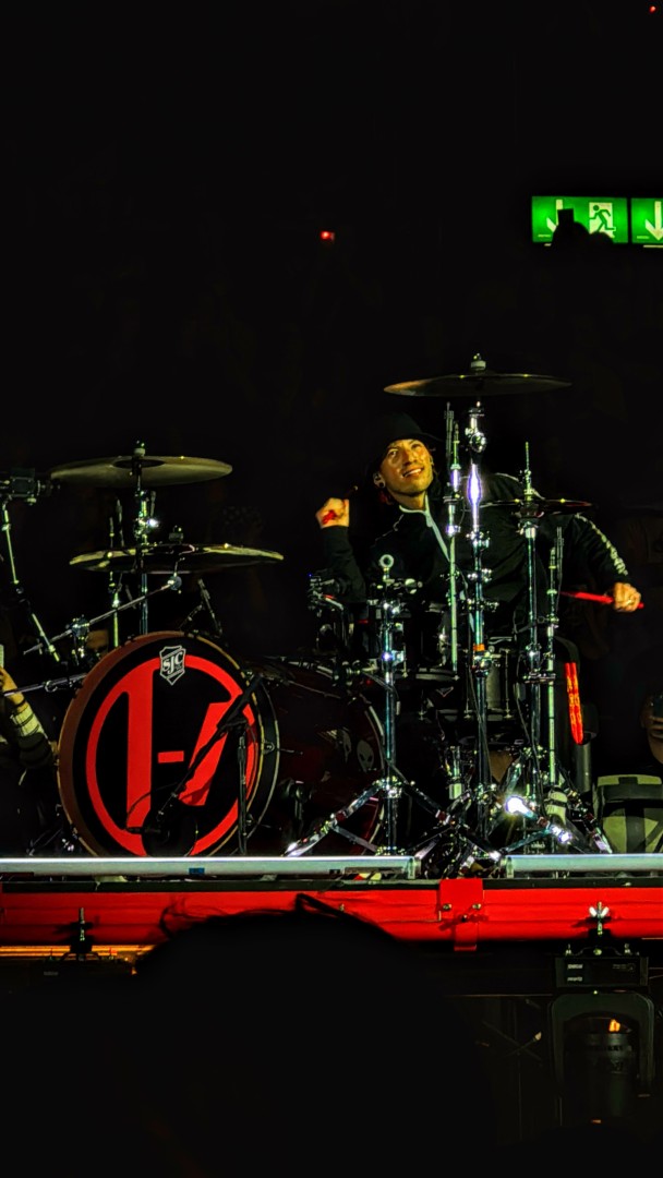 Twenty One Pilots in Basel on April 16, 2025 (9b91a96a4b)