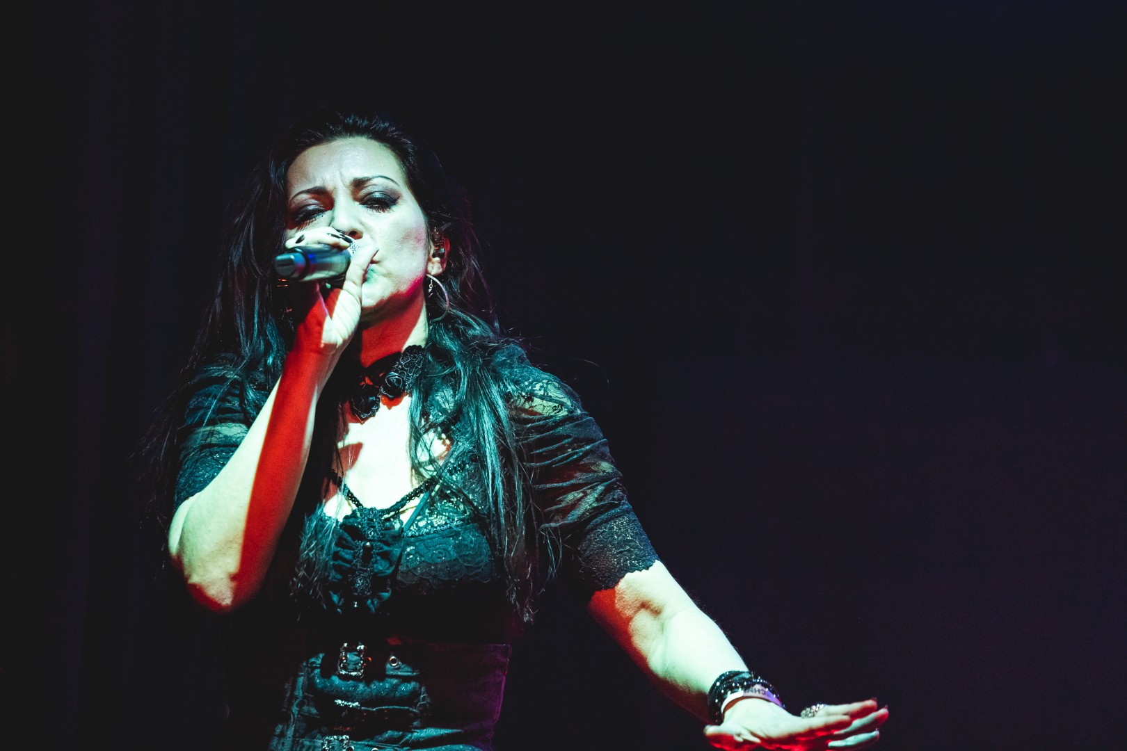 Sirenia in Bucharest on February 16, 2024 (719a5adba5)