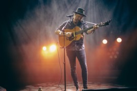 Stu Larsen in Bucharest on April 9, 2023 (0b7d6d3e48)